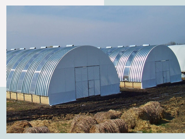 Сельскохозяйственные здания в Юбилейном