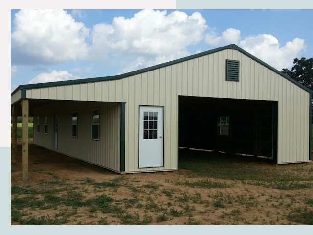 Строительство конюшен в Юбилейном